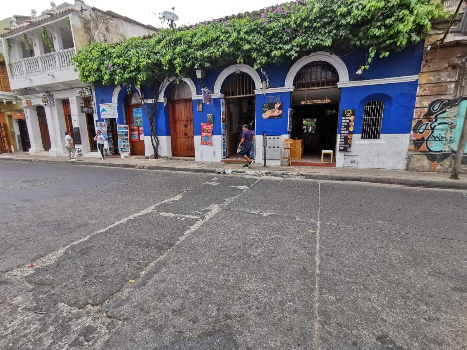 Hostal Luna Llena Getsemani Картахена Экстерьер фото