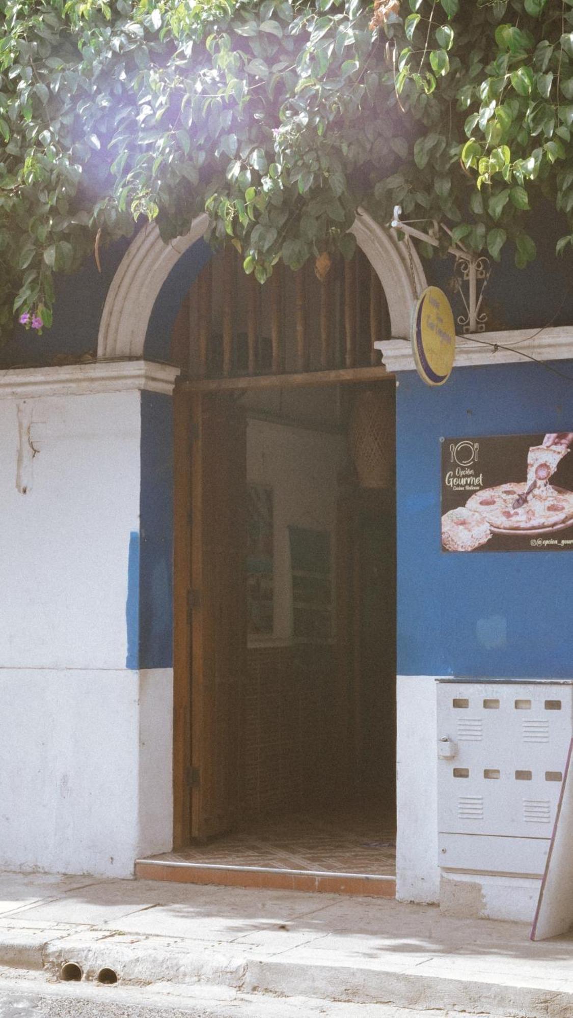 Hostal Luna Llena Getsemani Картахена Экстерьер фото